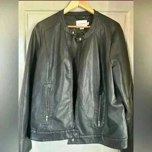 Women’s black faux leather moto jacket, size 1X